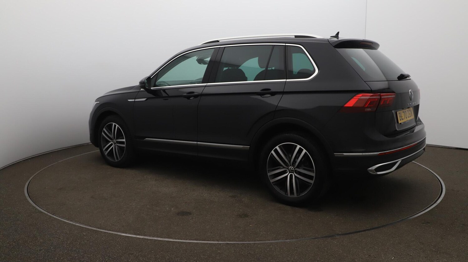 Used Volkswagen Tiguan 2020 for sale - 76043024: Photo 37