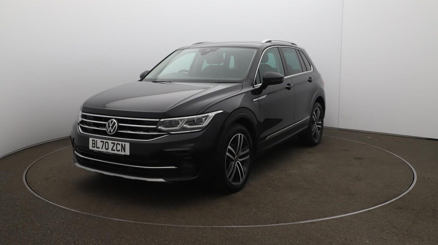 Used Volkswagen Tiguan 2020 for sale - 76043024: Photo 39
