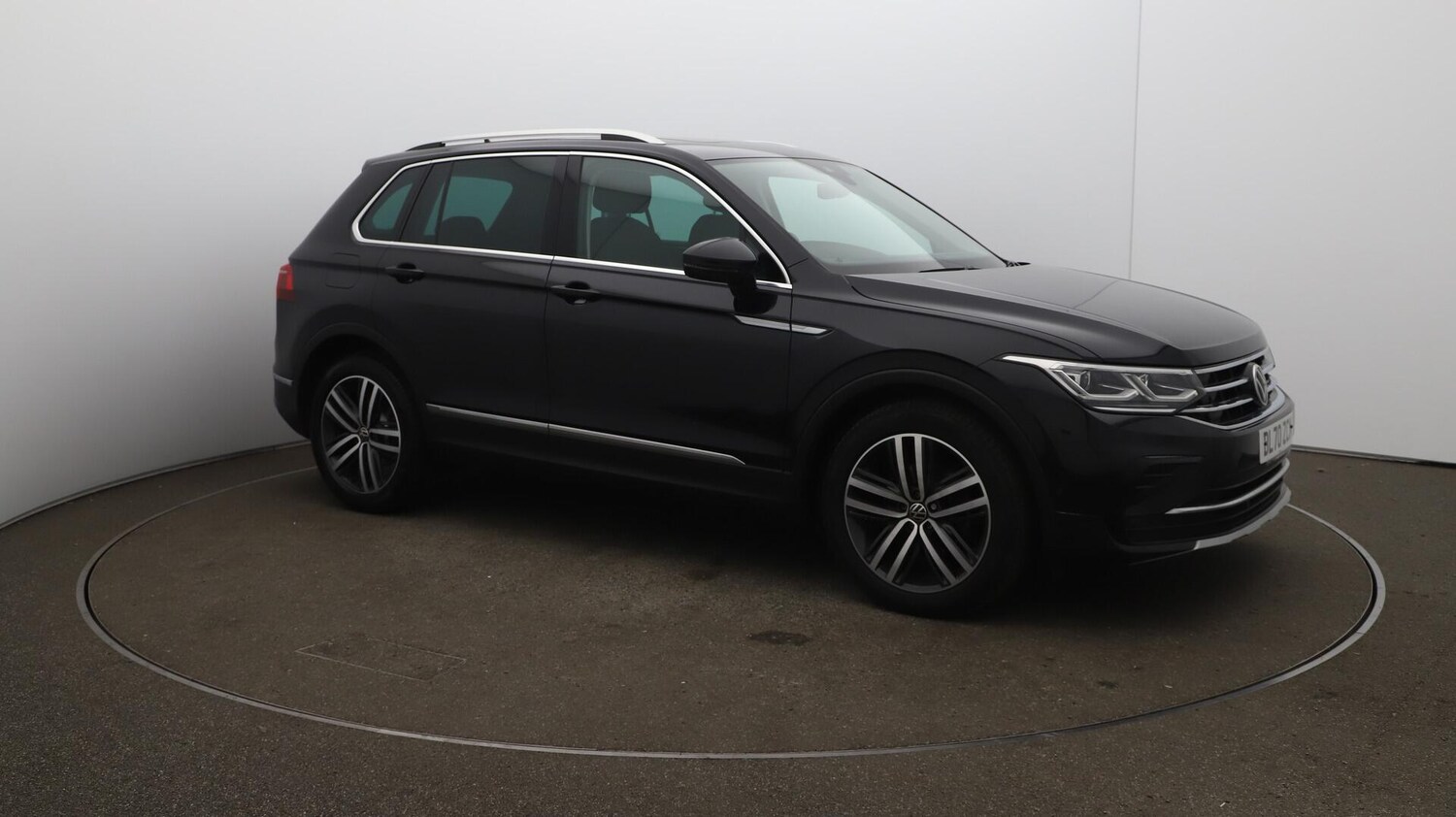 Used Volkswagen Tiguan 2020 for sale - 76043024: Photo 47