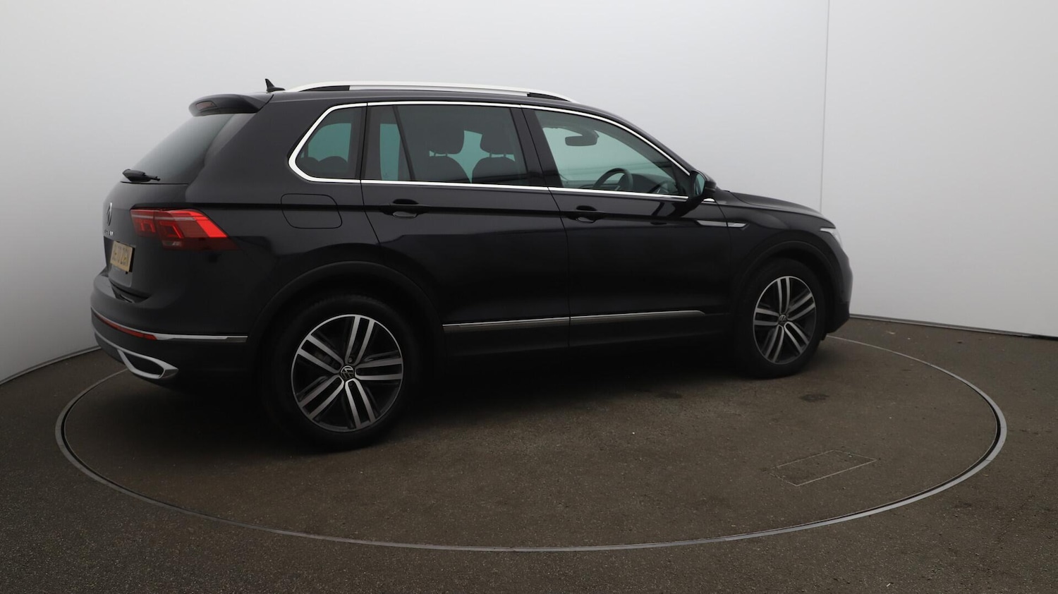 Used Volkswagen Tiguan 2020 for sale - 76043024: Photo 54