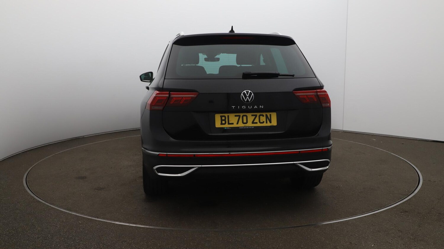 Used Volkswagen Tiguan 2020 for sale - 76043024: Photo 61