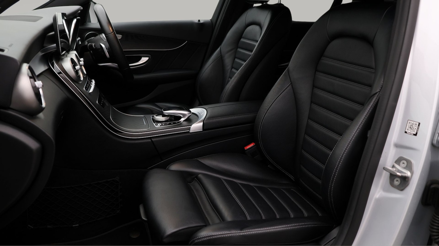 Used Mercedes-Benz C Class 2020 for sale - 77536380: Photo 14