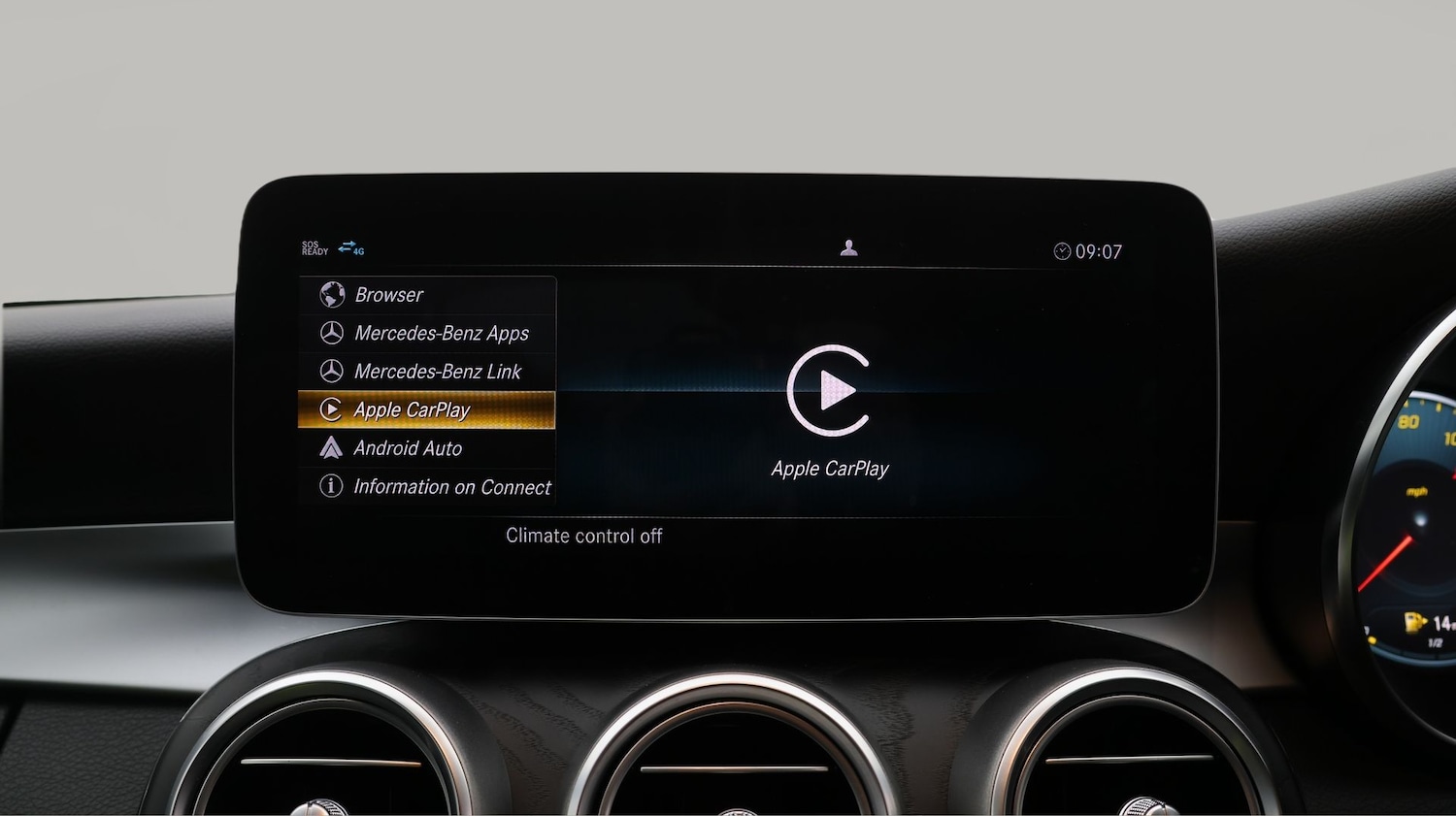 Used Mercedes-Benz C Class 2020 for sale - 77536380: Photo 25