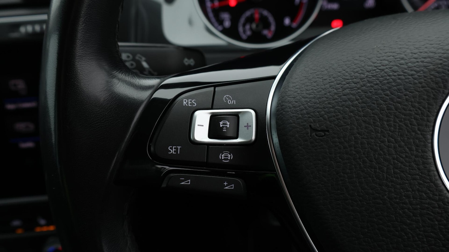 Used Volkswagen Golf 2020 for sale - 76360932: Photo 23