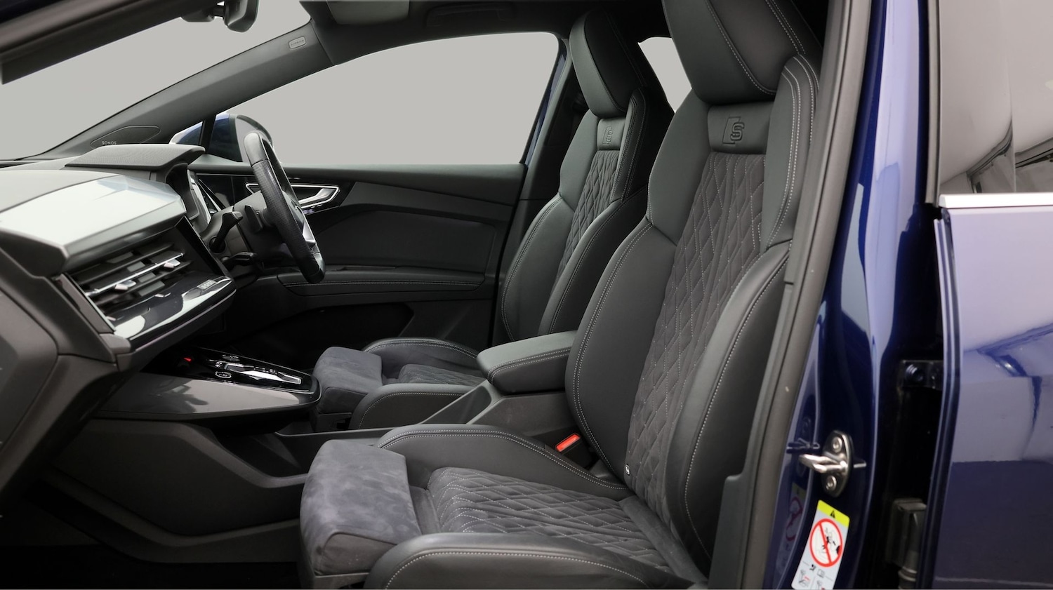 Used Audi Q4 e-tron 2023 for sale - 78134878: Photo 14