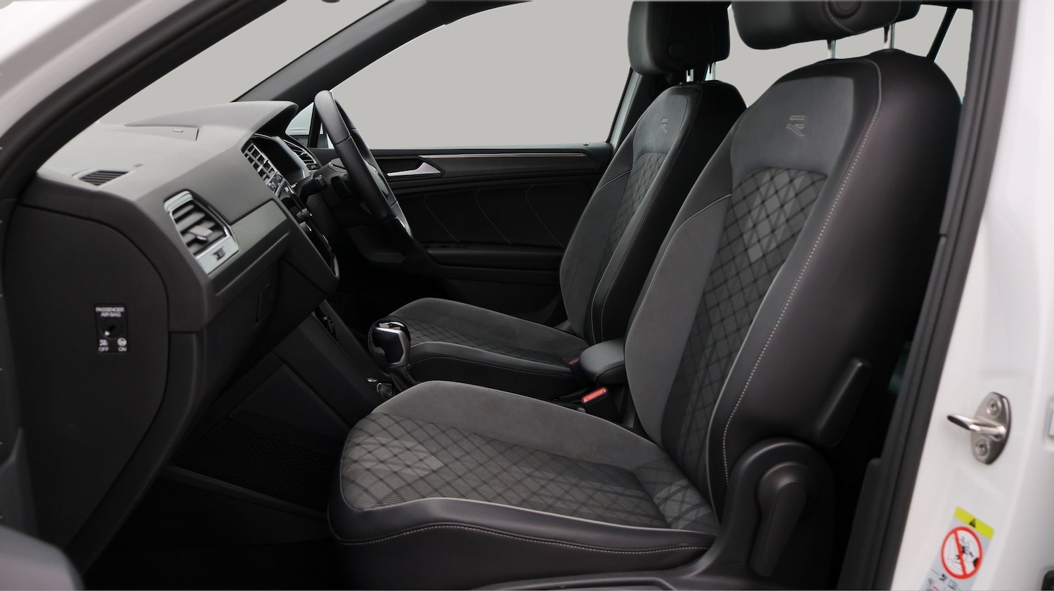 Used Volkswagen Tiguan 2023 for sale - 77845723: Photo 14