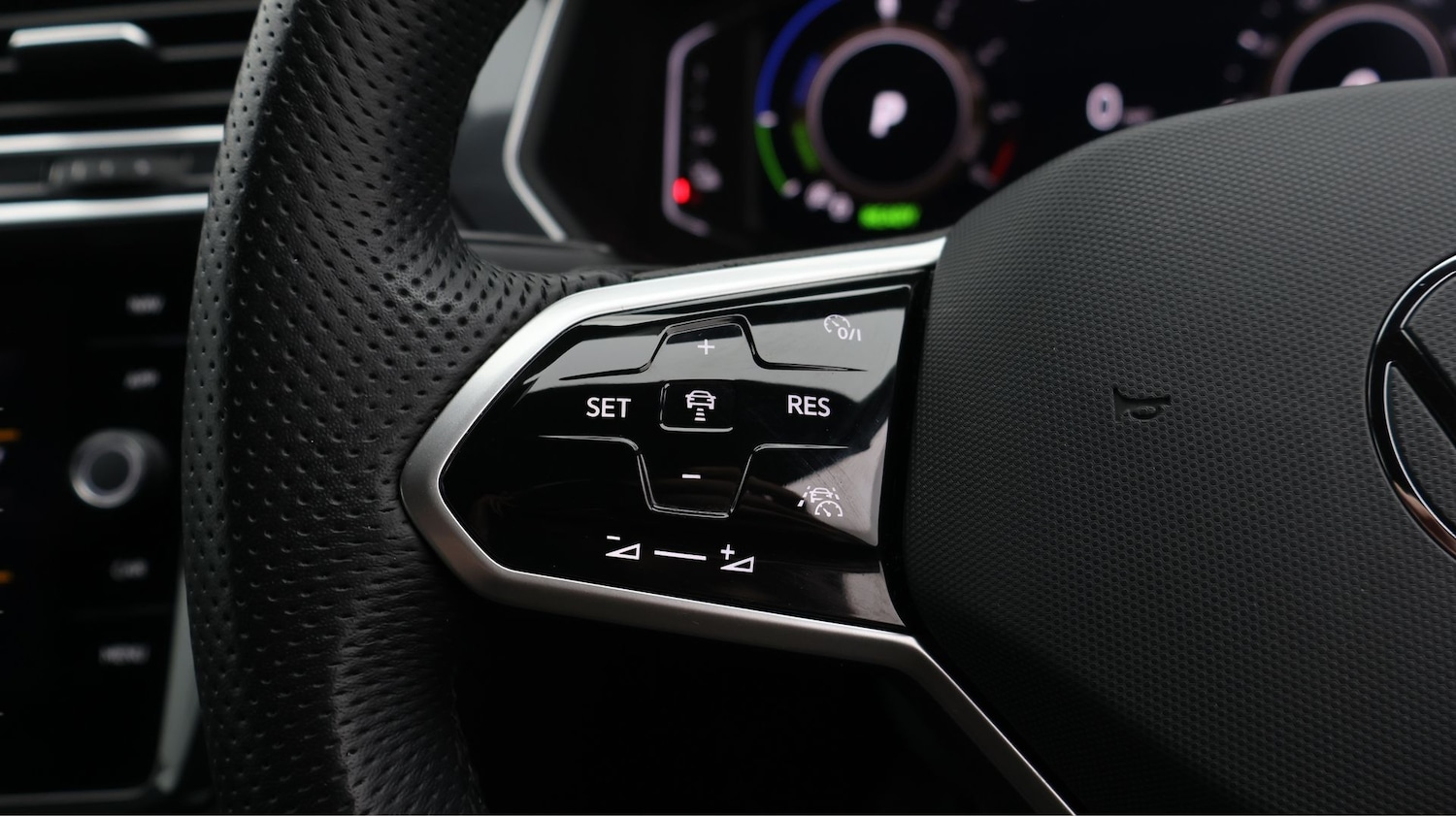 Used Volkswagen Tiguan 2023 for sale - 77845723: Photo 23