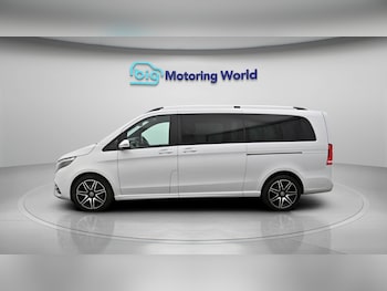 Used Mercedes-Benz V-Class 2023 for sale - 79340669: Photo