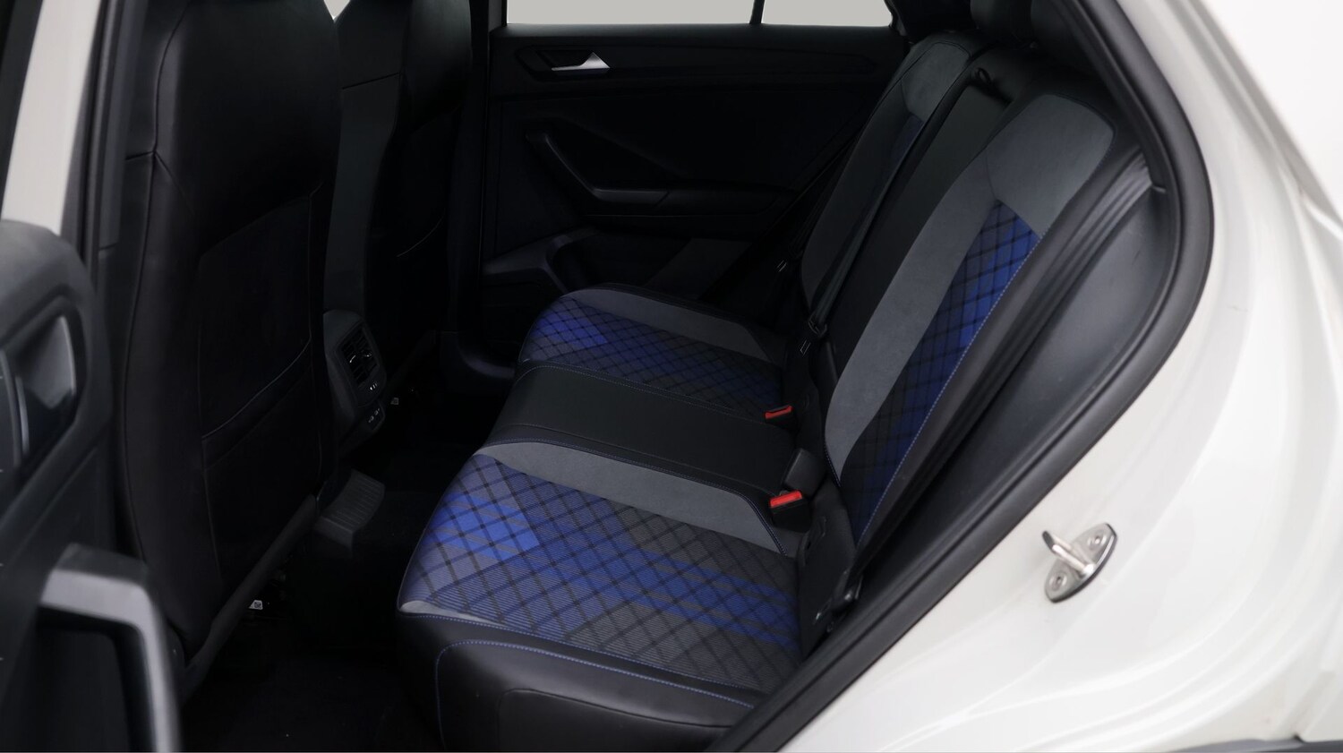 Used Volkswagen T-Roc for sale - 77618614: Photo 16