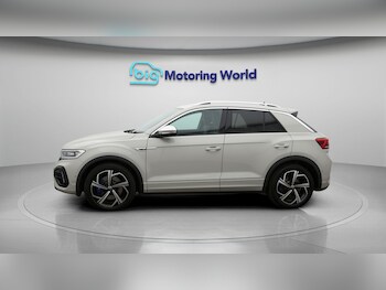 Used Volkswagen T-Roc 2023 for sale - 77618614: Photo