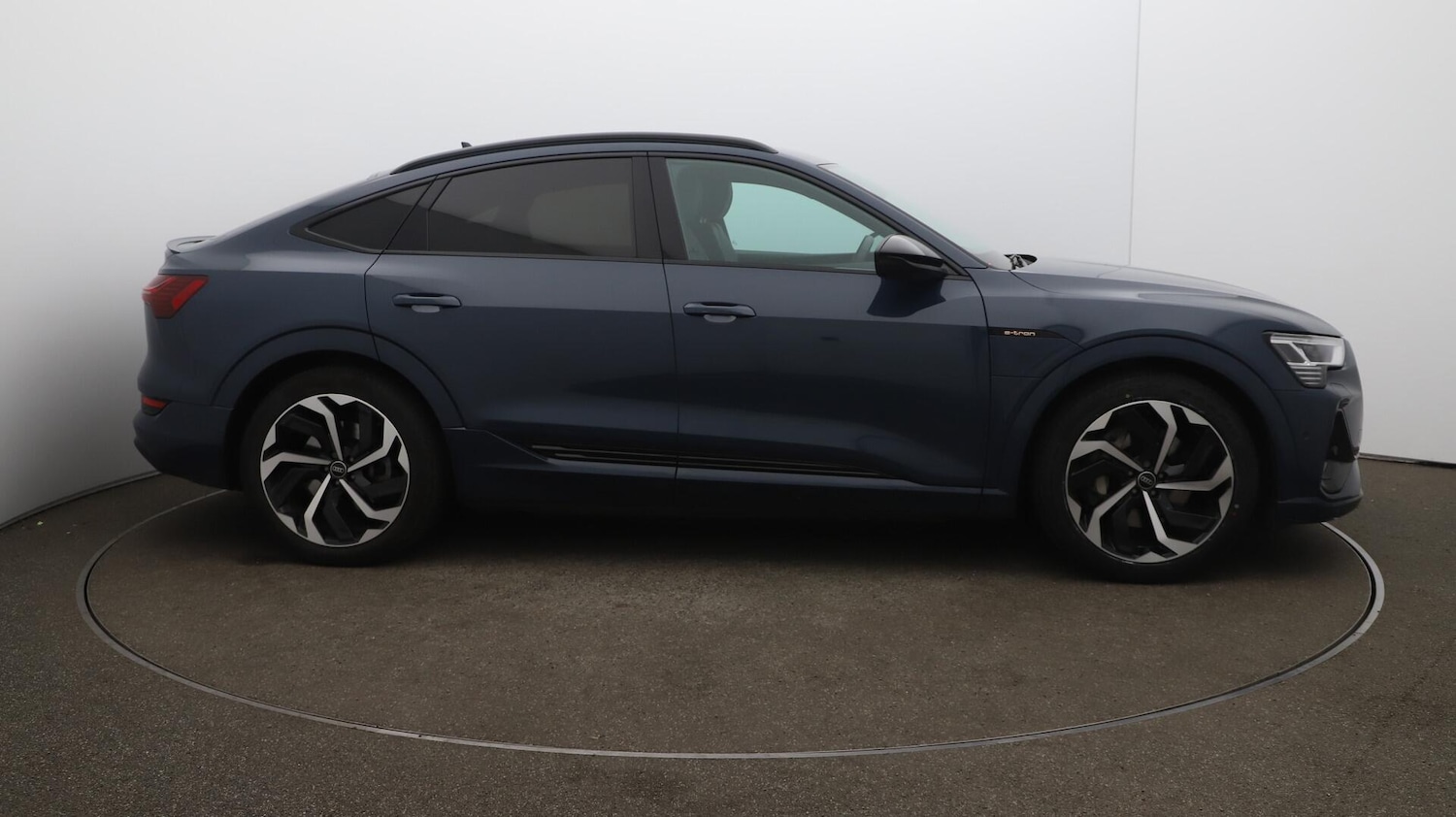 Used Audi e-tron 2022 for sale - 76136308: Photo 51