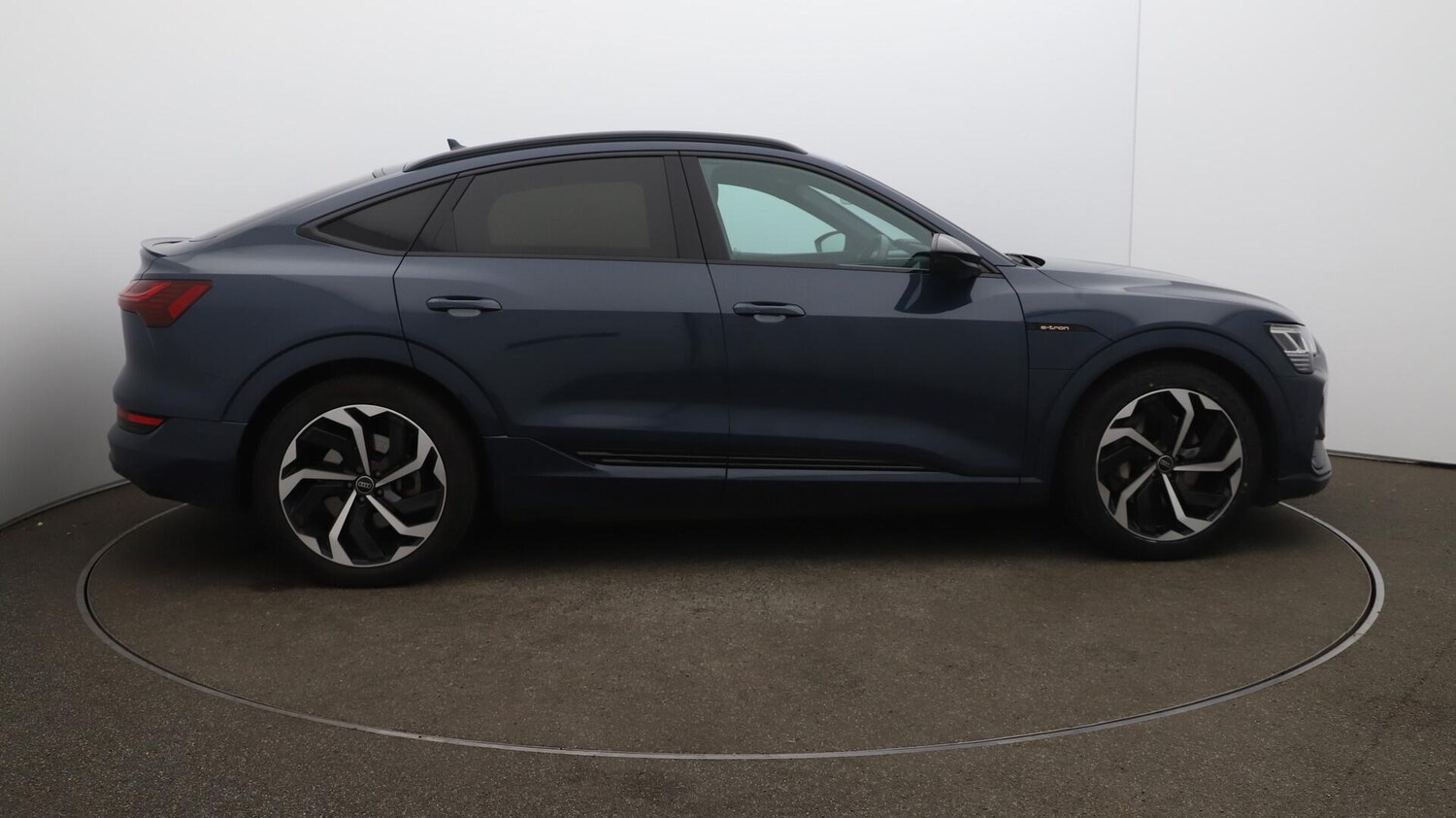 Used Audi e-tron 2022 for sale - 76136308: Photo 52