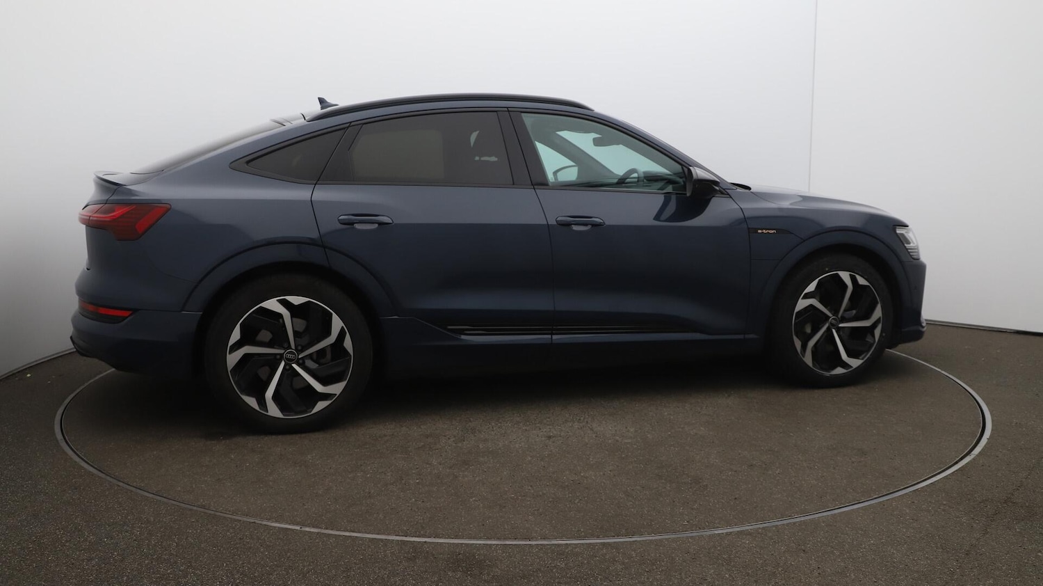 Used Audi e-tron 2022 for sale - 76136308: Photo 53
