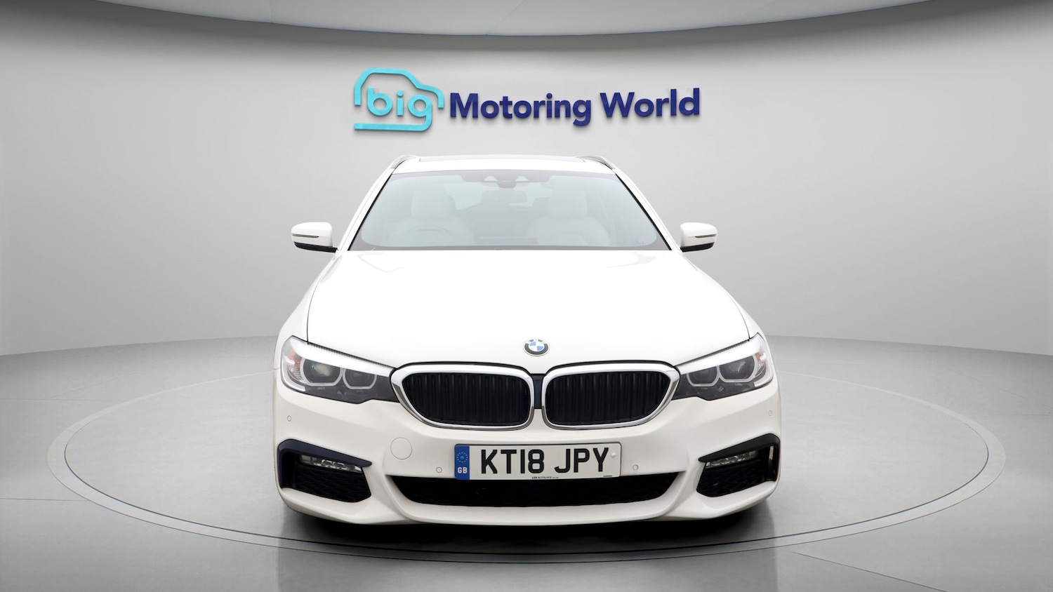 Used BMW 5 Series 2018 for sale - 77931473: Photo 2