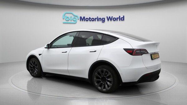 Used Tesla Model Y 2022 for sale - 76121770: Photo 5