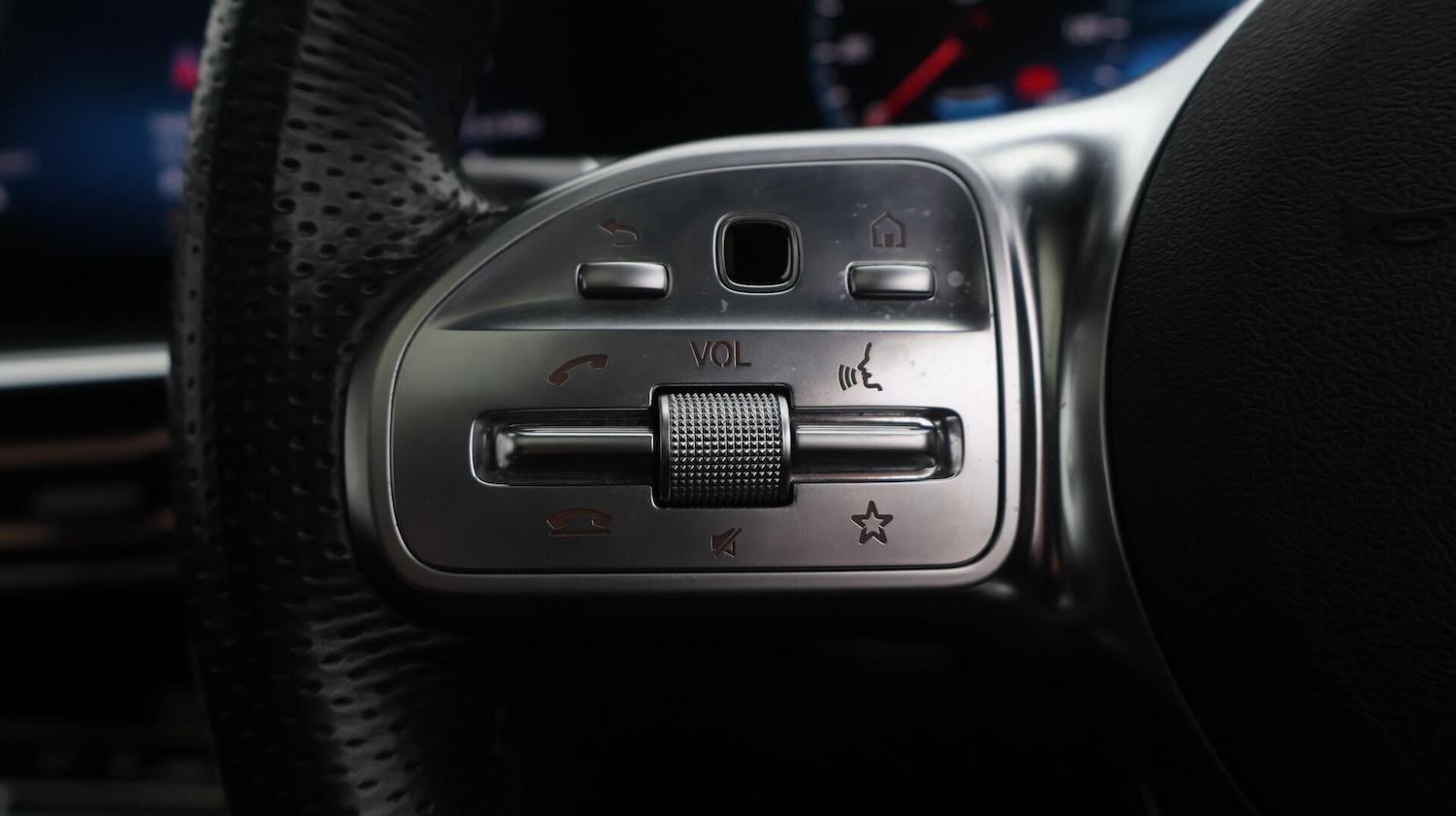Used Mercedes-Benz EQC 2020 for sale - 76380548: Photo 25