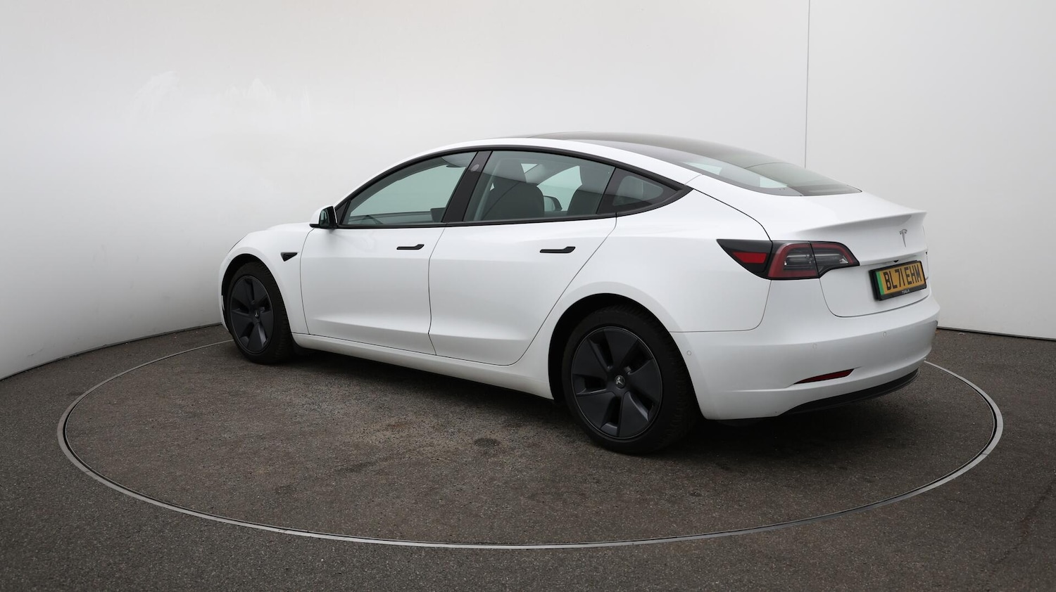 Used Tesla Model 3 2021 for sale - 76573781: Photo 61