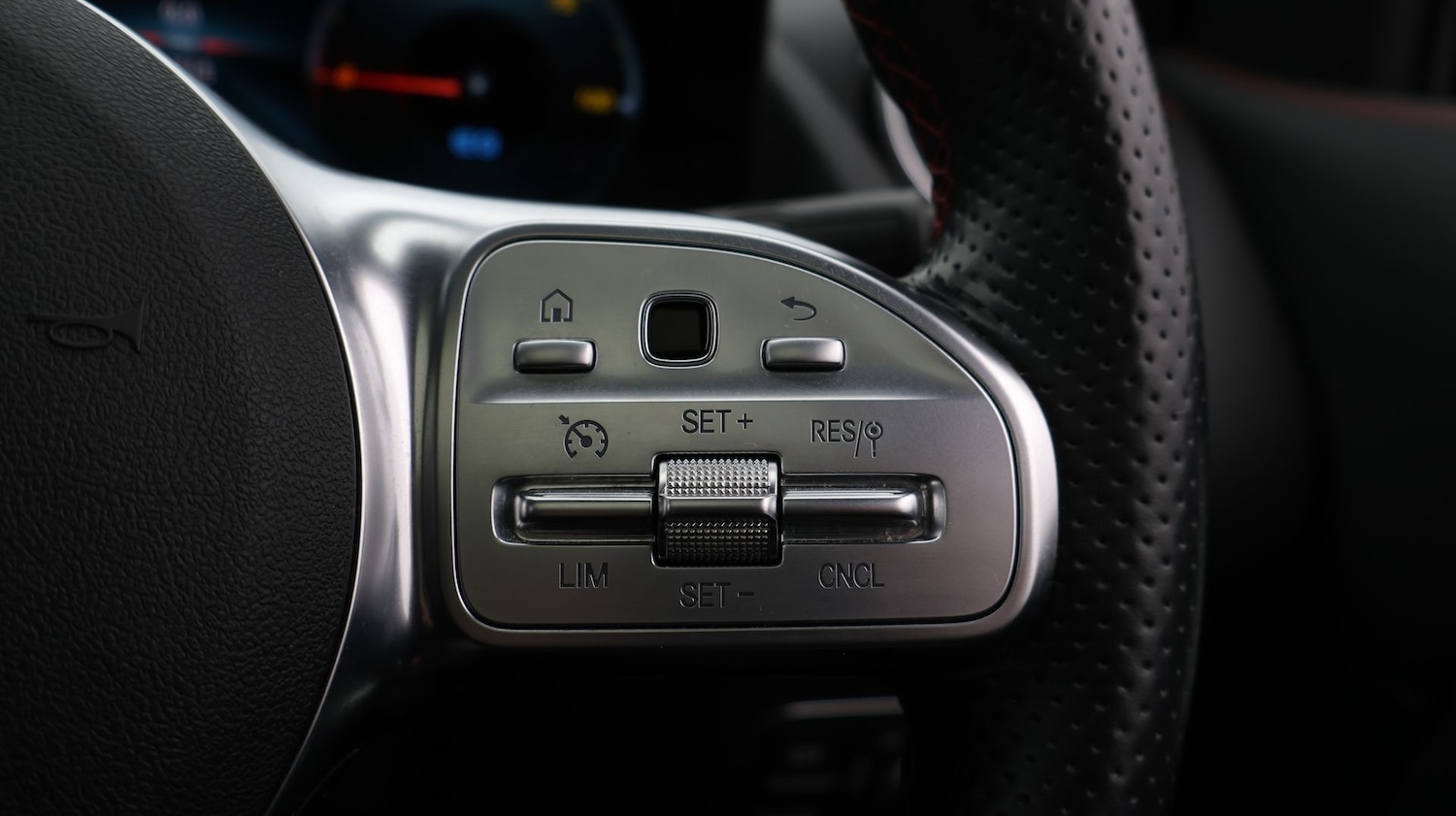 Used Mercedes-Benz EQA 2023 for sale - 77582447: Photo 30