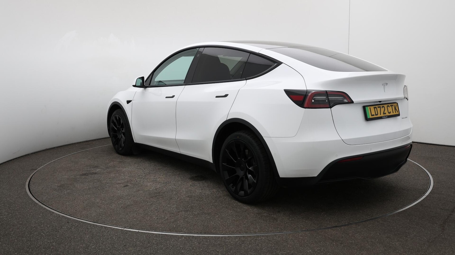 Used Tesla Model Y 2022 for sale - 76109497: Photo 63