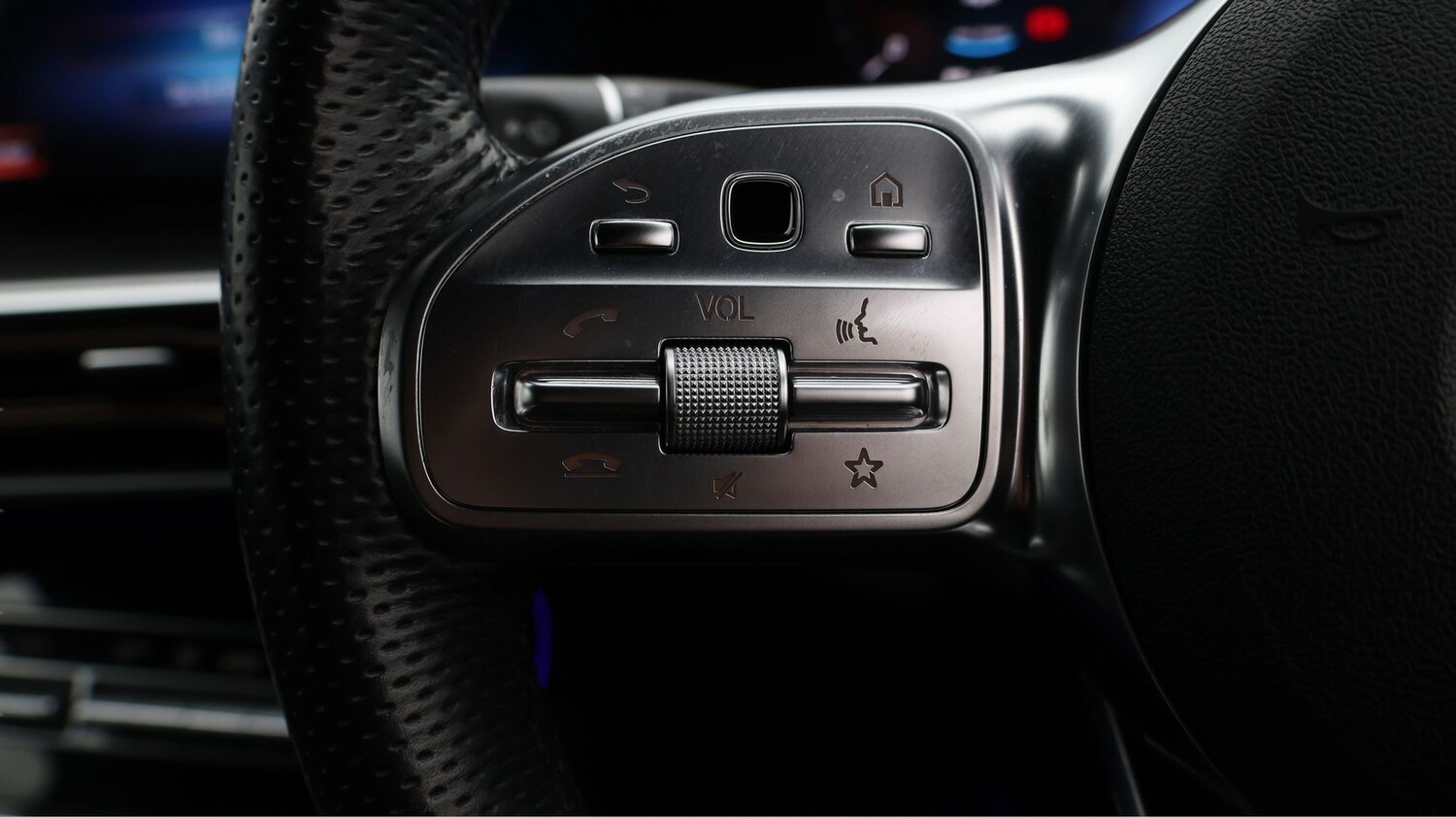 Used Mercedes-Benz EQC 2020 for sale - 77931455: Photo 23