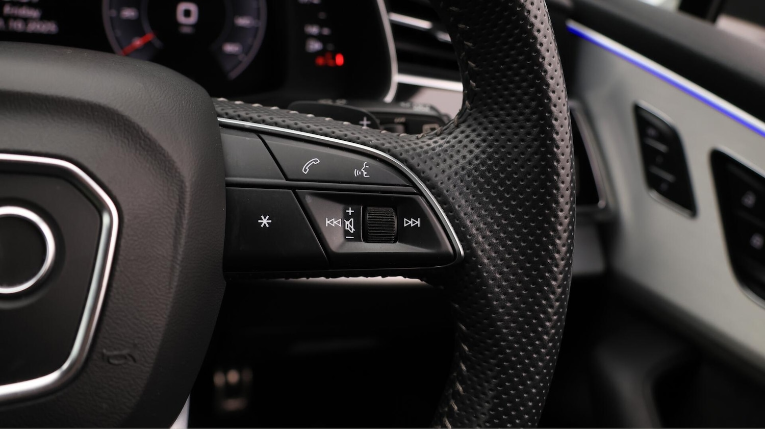 Used Audi Q7 2020 for sale - 76457079: Photo 28