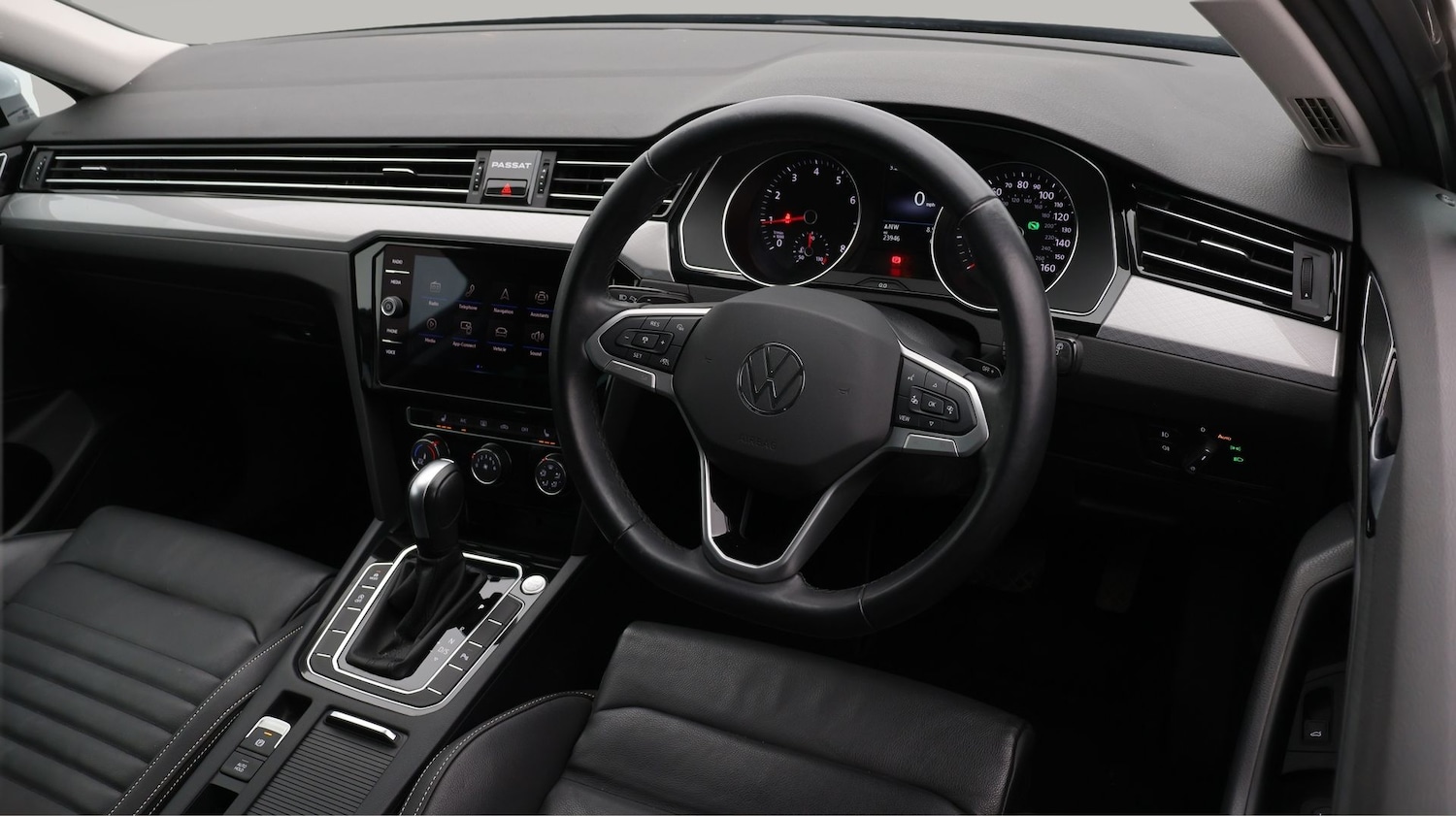 Used Volkswagen Passat 2023 for sale - 77608148: Photo 9