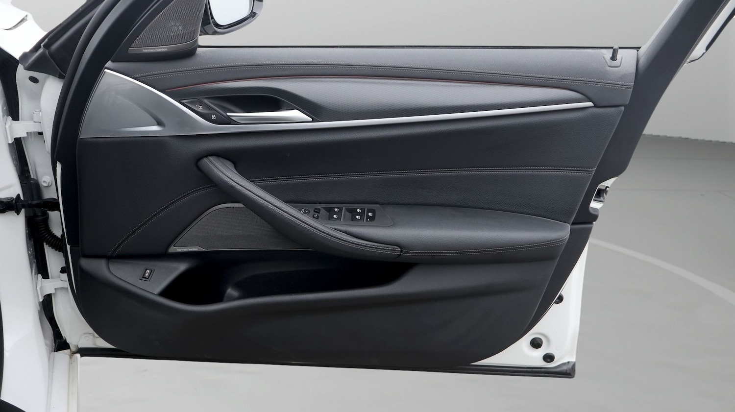 Used BMW 5 Series 2023 for sale - 77438015: Photo 15