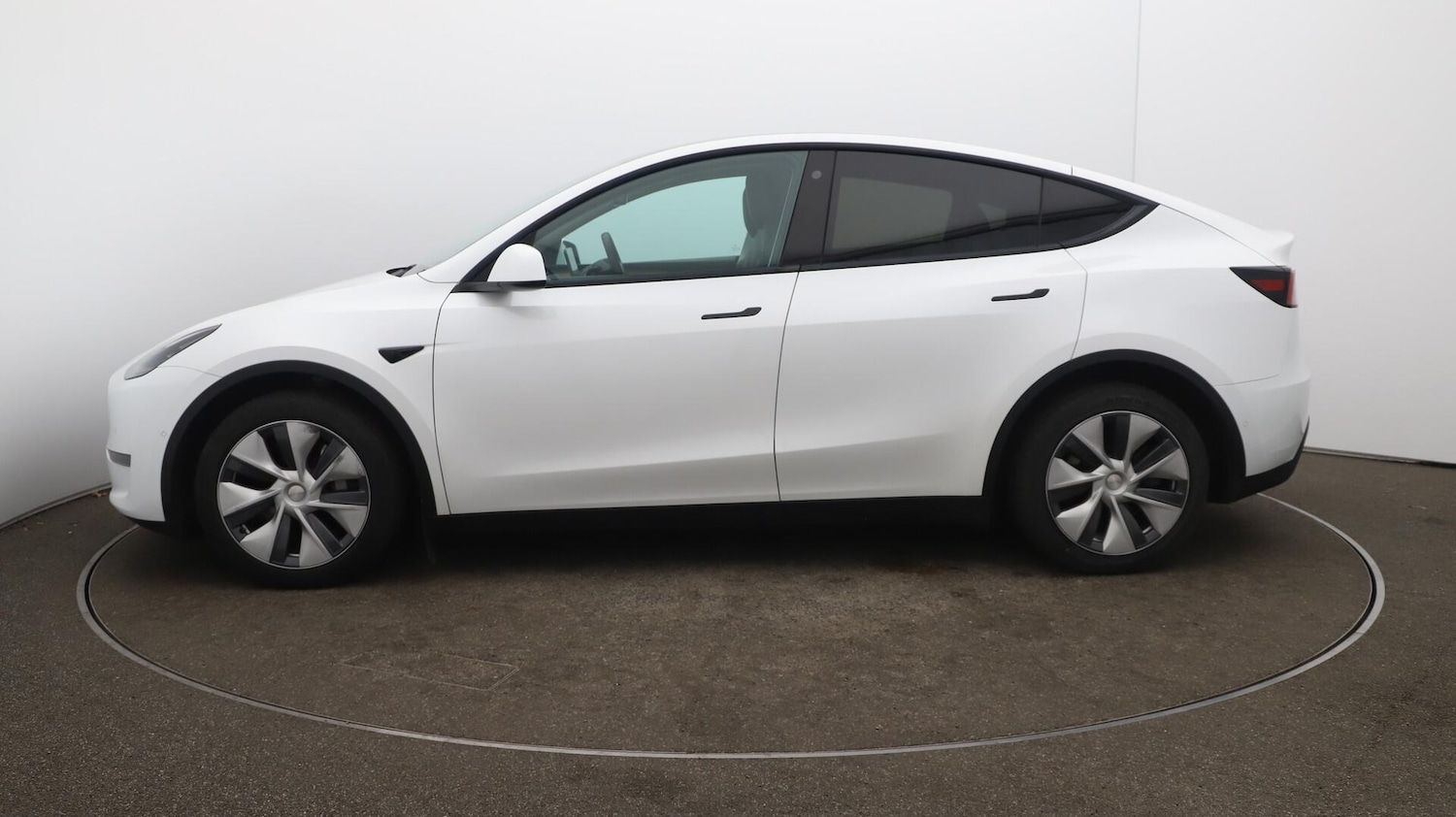 Used Tesla Model Y 2022 for sale - 76175604: Photo 65