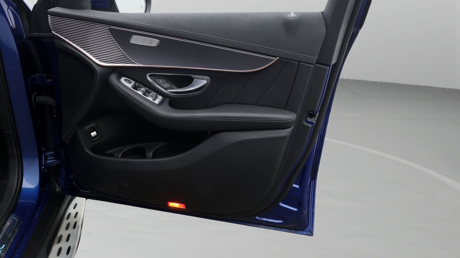 Used Mercedes-Benz EQC 2022 for sale - 77251022: Photo 15