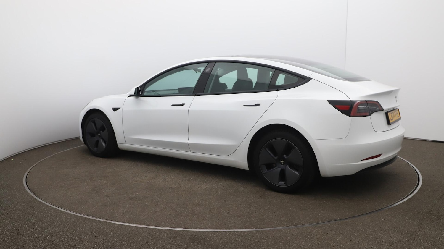 Used Tesla Model 3 2021 for sale - 76152517: Photo 16