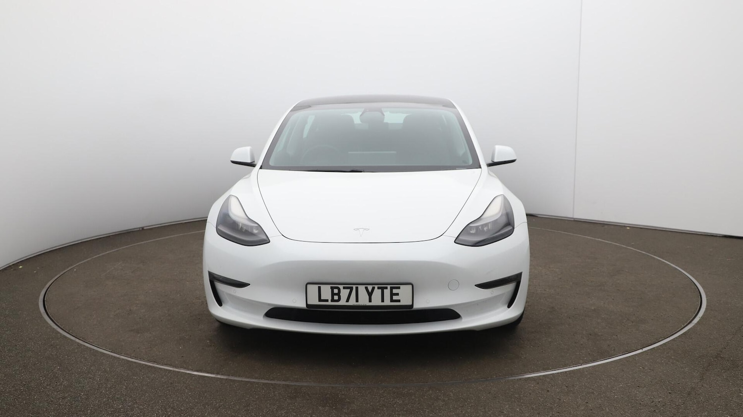 Used Tesla Model 3 2021 for sale - 76152517: Photo 20