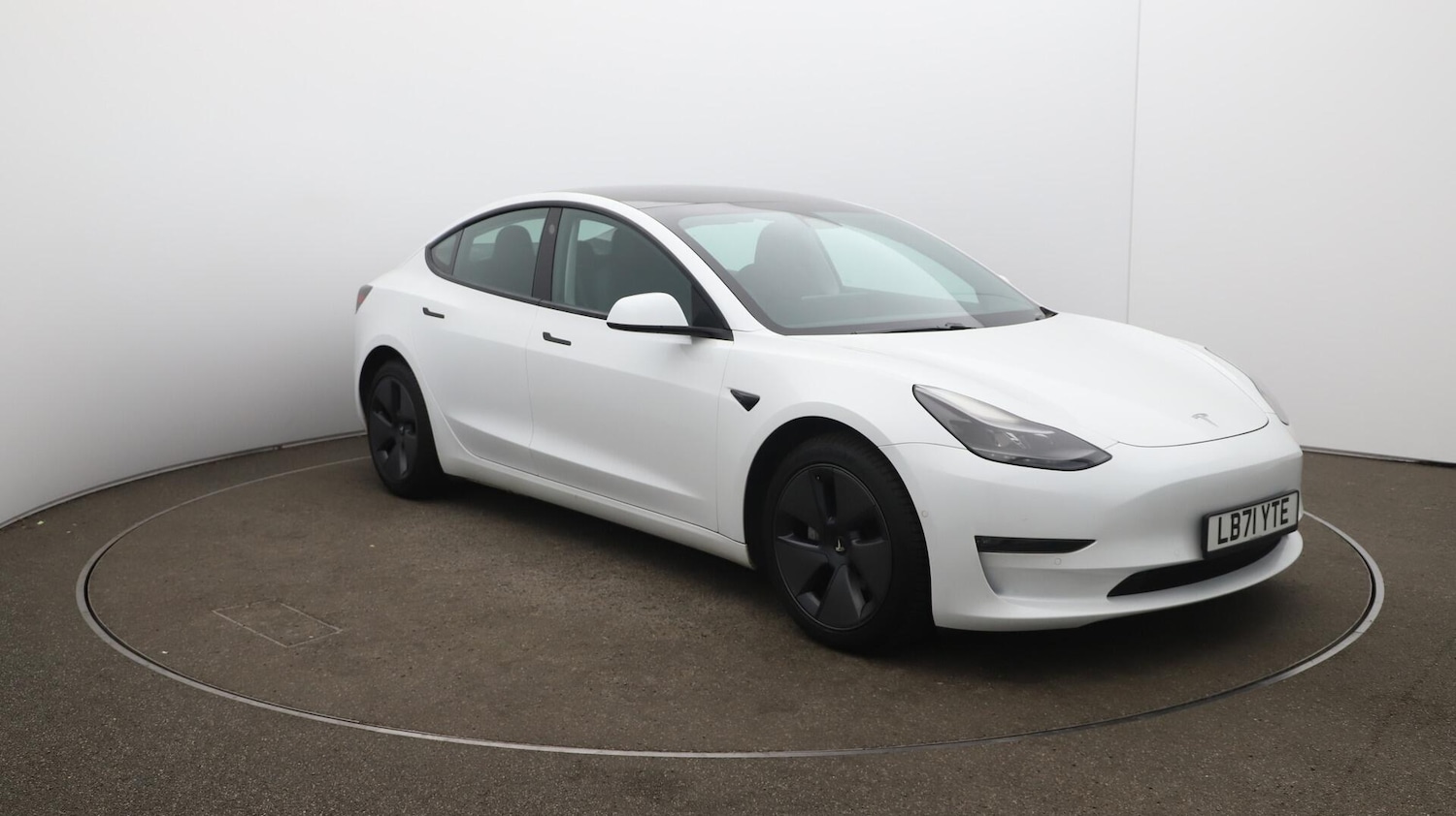 Used Tesla Model 3 2021 for sale - 76152517: Photo 24