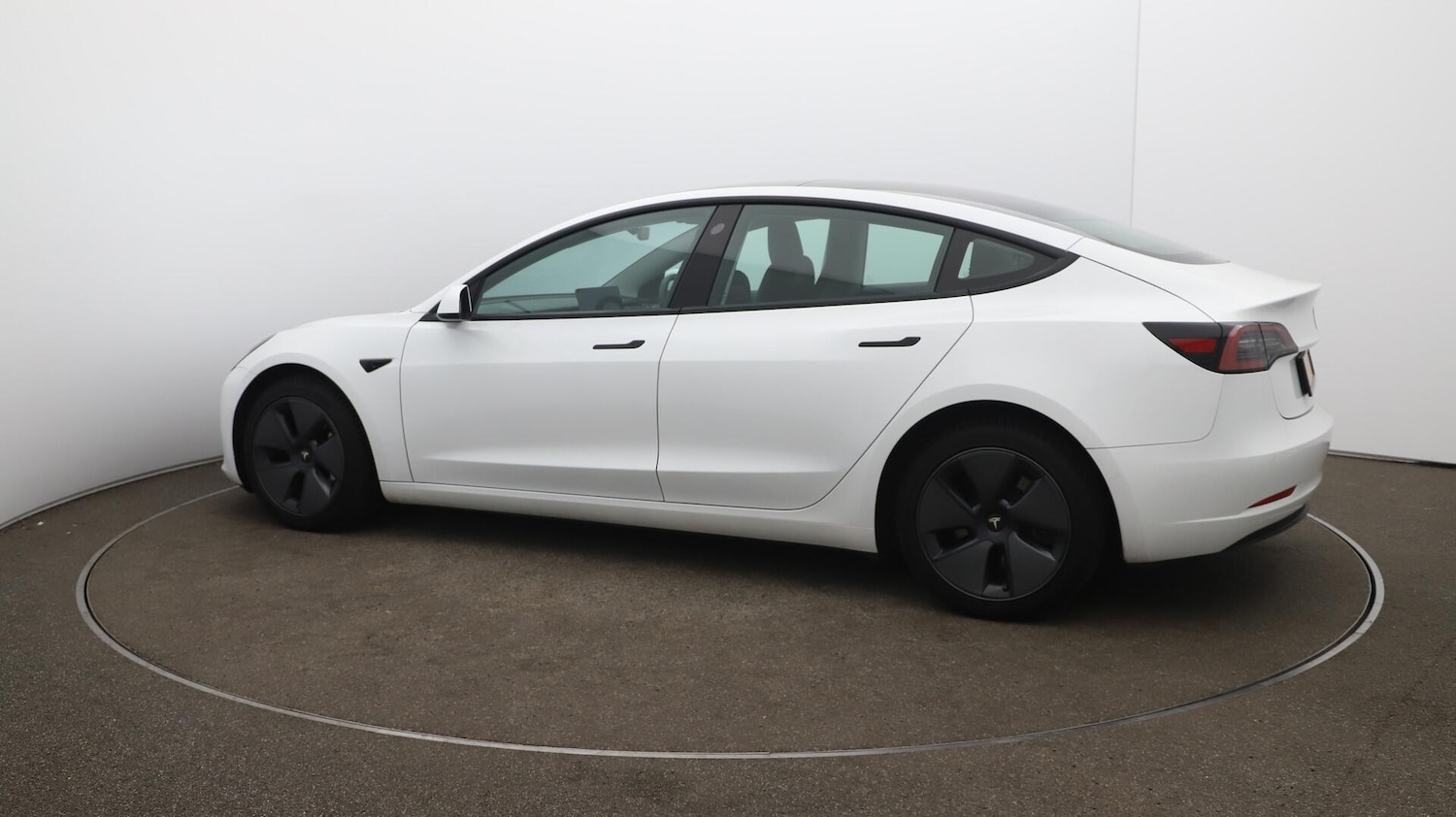 Used Tesla Model 3 2021 for sale - 76152517: Photo 27