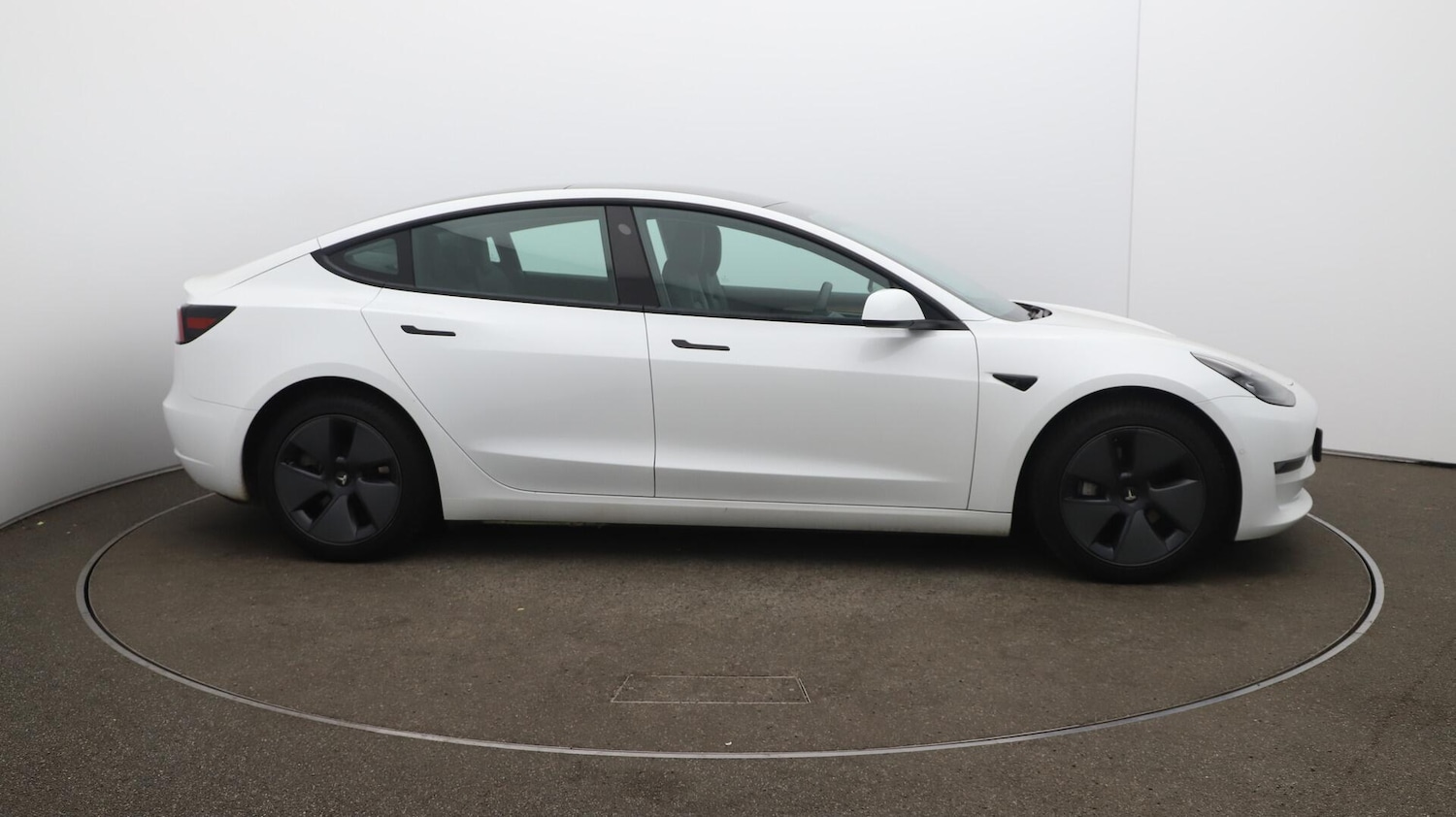 Used Tesla Model 3 2021 for sale - 76152517: Photo 29