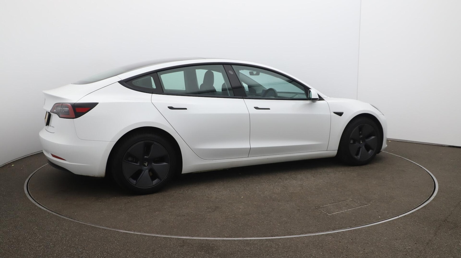 Used Tesla Model 3 2021 for sale - 76152517: Photo 32