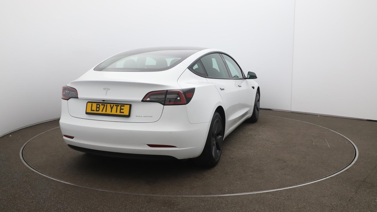 Used Tesla Model 3 2021 for sale - 76152517: Photo 36