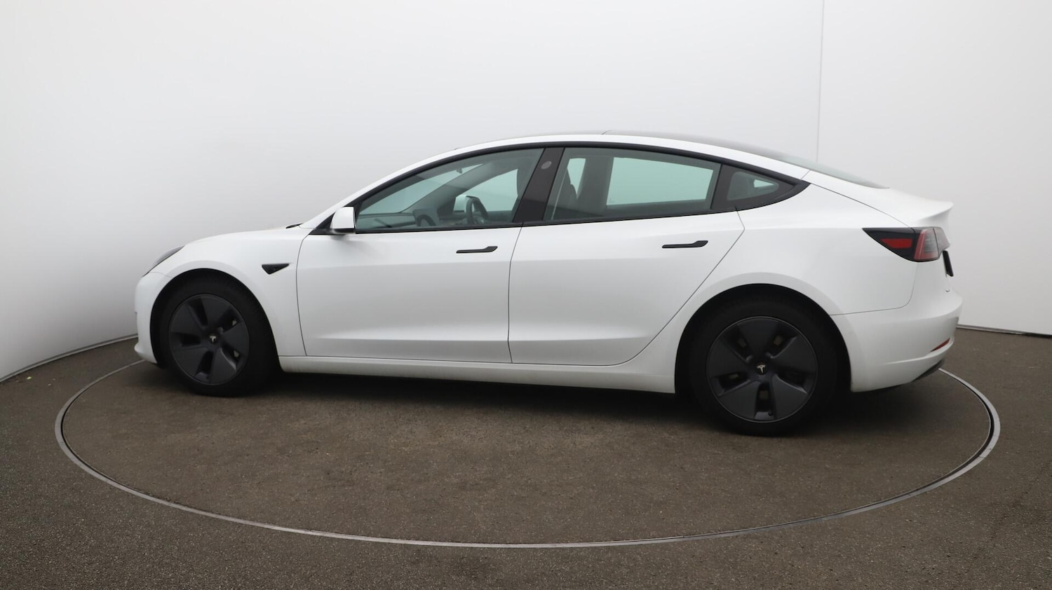 Used Tesla Model 3 2021 for sale - 76152517: Photo 38