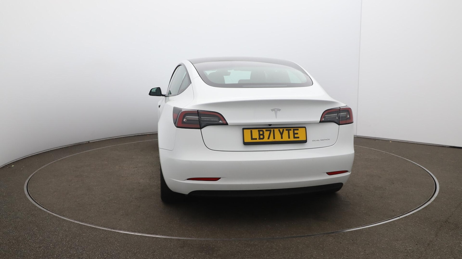 Used Tesla Model 3 2021 for sale - 76152517: Photo 40
