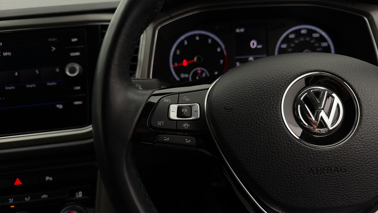 Used Volkswagen T-Roc 2020 for sale - 78053400: Photo 22