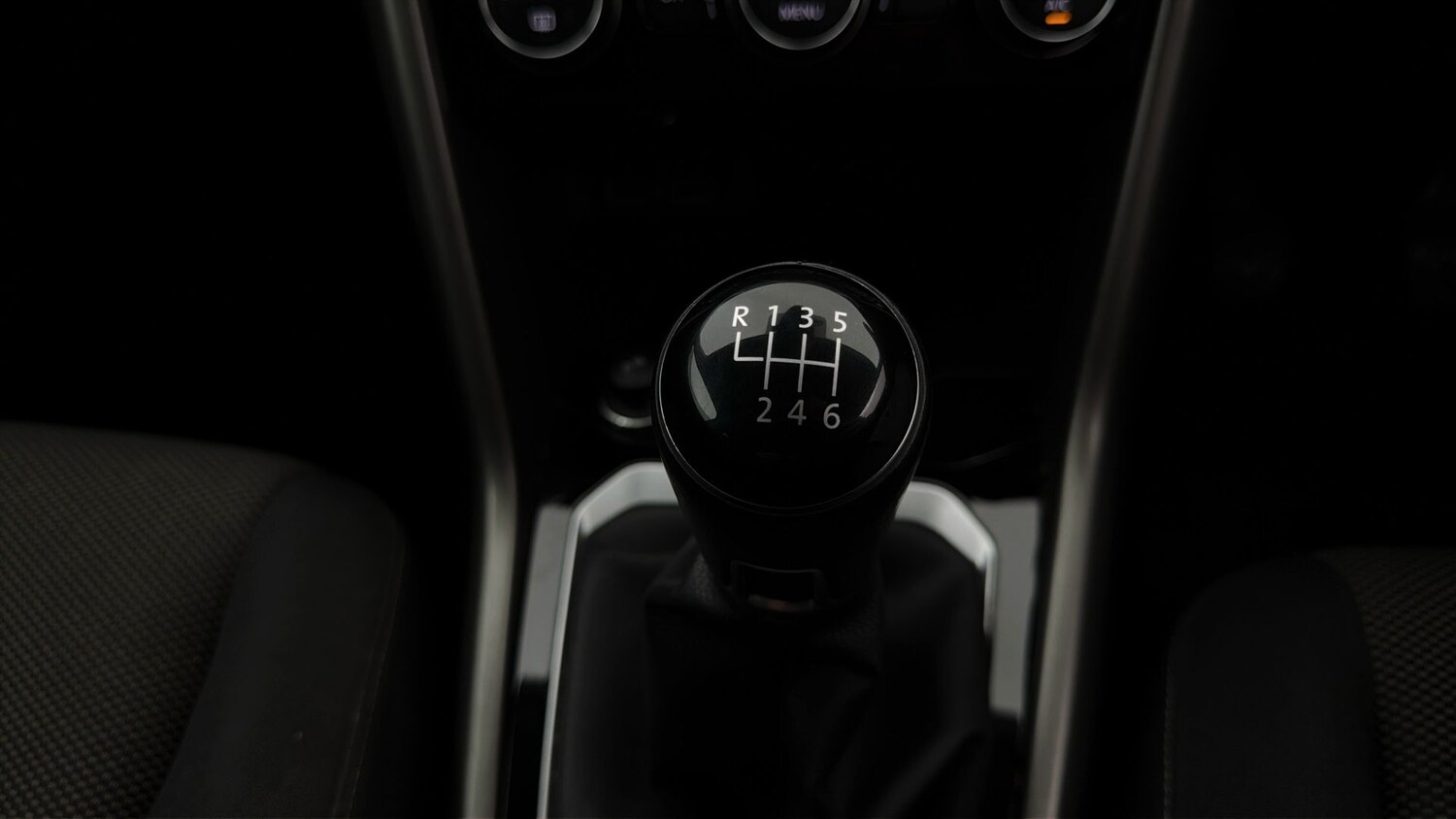 Used Volkswagen T-Roc 2020 for sale - 78053400: Photo 24