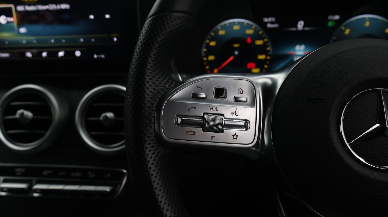 Used Mercedes-Benz GLC 2022 for sale - 77544582: Photo 23