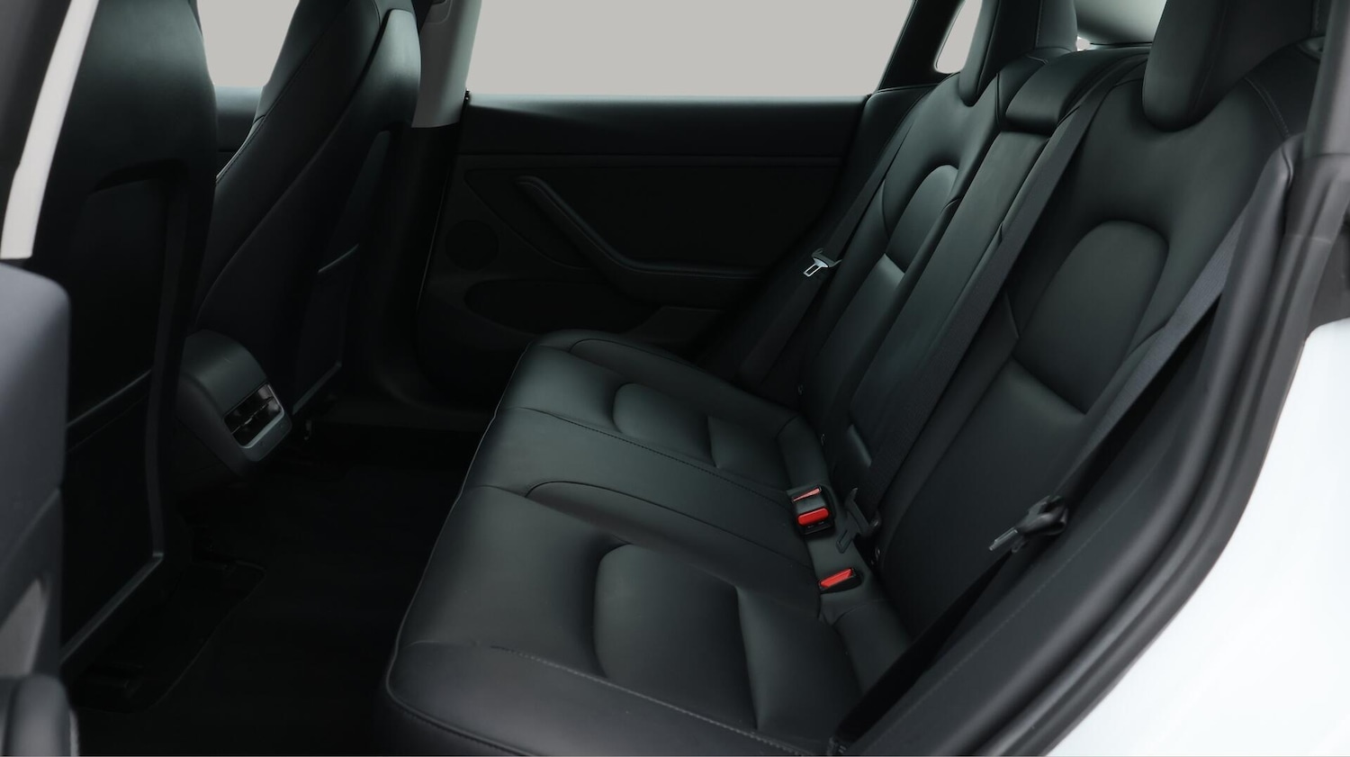 Used Tesla Model 3 2023 for sale - 76122995: Photo 17