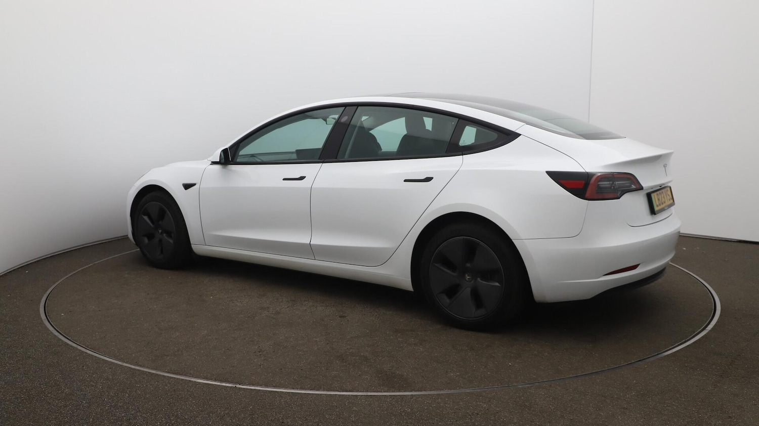 Used Tesla Model 3 2023 for sale - 76122995: Photo 36