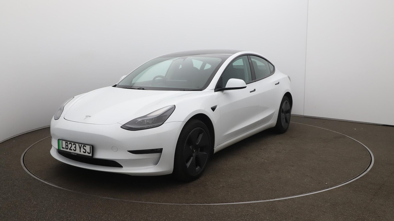 Used Tesla Model 3 2023 for sale - 76122995: Photo 37