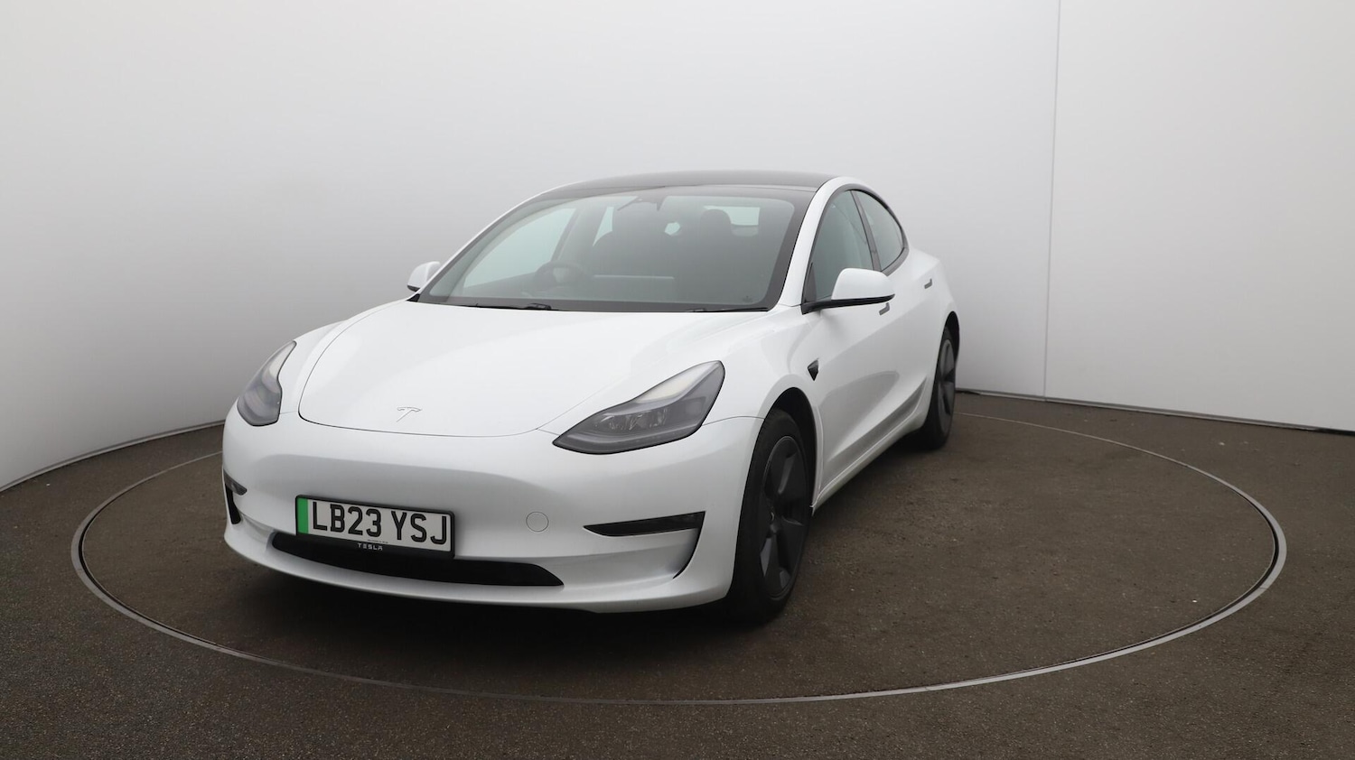 Used Tesla Model 3 2023 for sale - 76122995: Photo 38