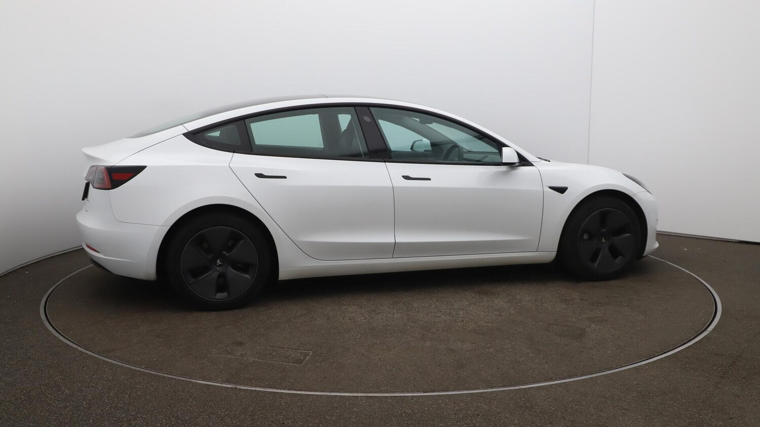 Used Tesla Model 3 2023 for sale - 76122995: Photo 51