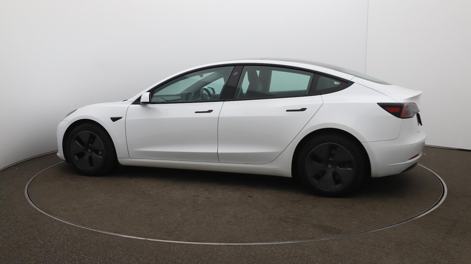 Used Tesla Model 3 2023 for sale - 76122995: Photo 58
