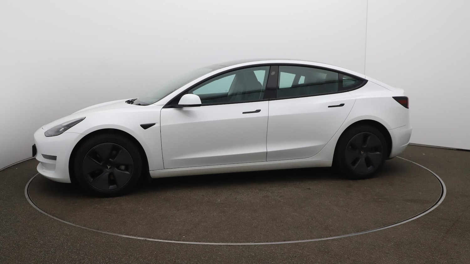 Used Tesla Model 3 2023 for sale - 76122995: Photo 66