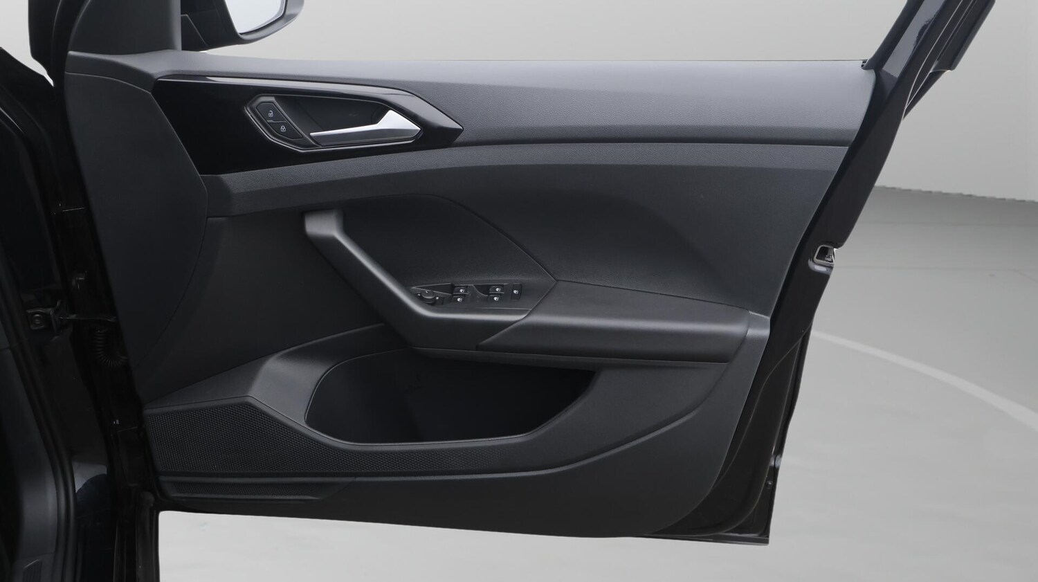 Used Volkswagen T-Cross 2024 for sale - 76512327: Photo 16