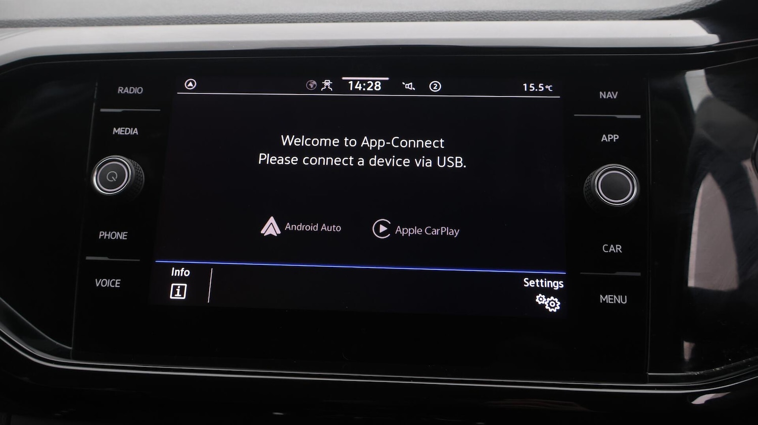 Used Volkswagen T-Cross 2024 for sale - 76512327: Photo 28